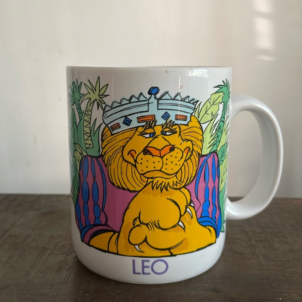 •| vintage mug